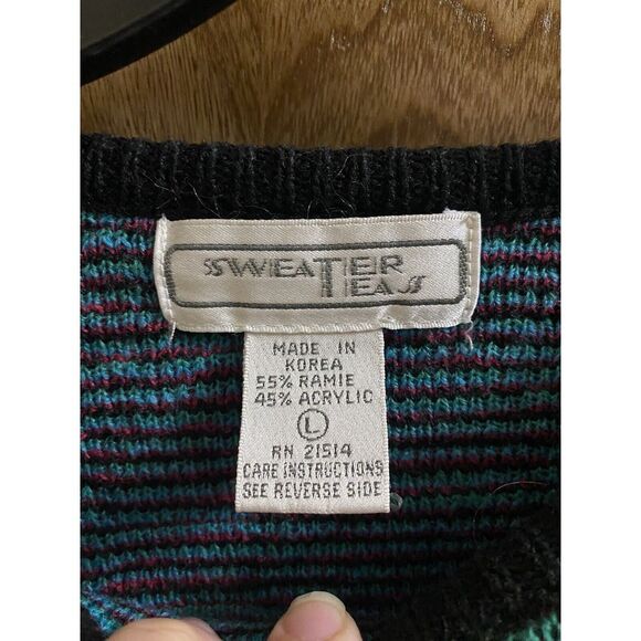 Vintage Sweater Teas Black Geometric Colorful Knit Sweater Oversized Size L - Picture 2 of 10